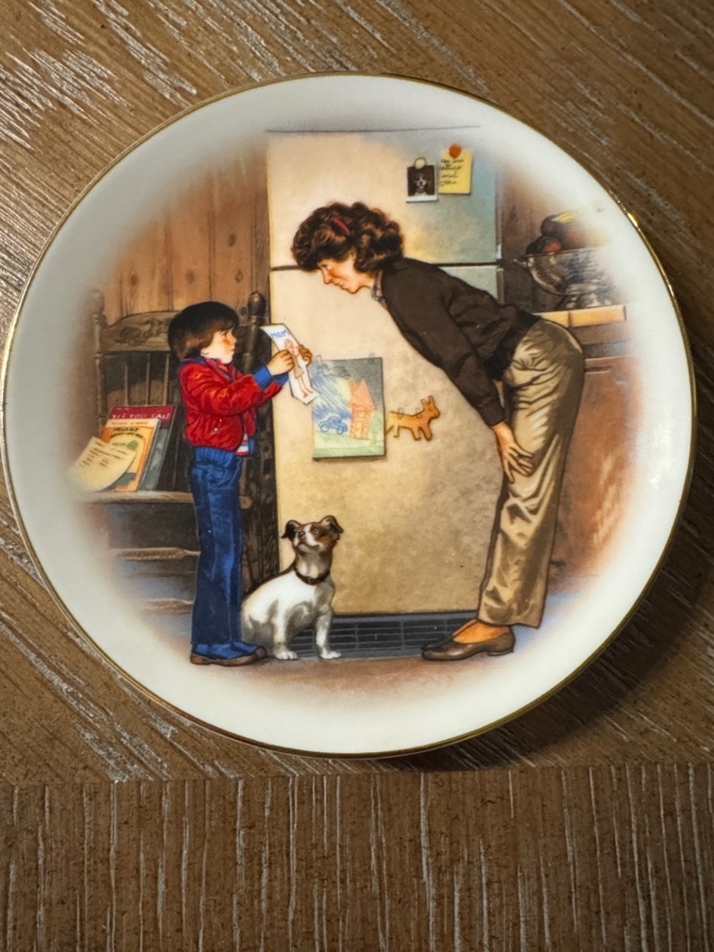 Avon Portrait Plate with Mother and Child Scene in Red and Blue vintage 1985